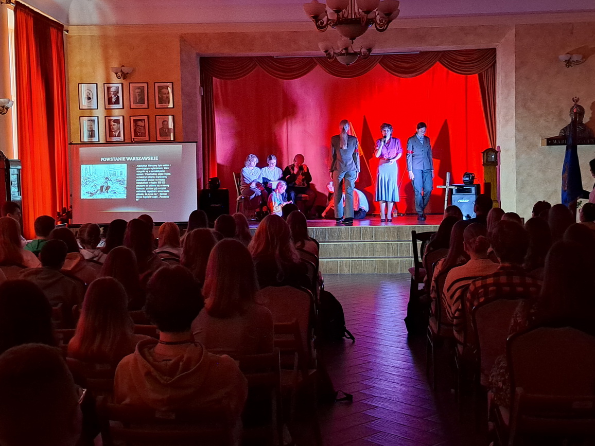 Zdjęcie rocznica_wrz041d35edc4-8806-4aa6-87b6-223f283115fb.jpg w galerii Rocznica Wrześniowa